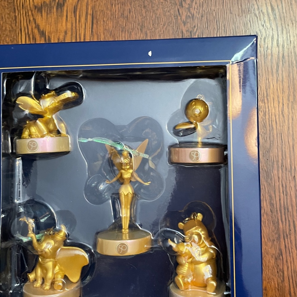 Walt Disney World 50th Anniversary Fab 50 Gold Ornament set NIB - Picture 3 of 10